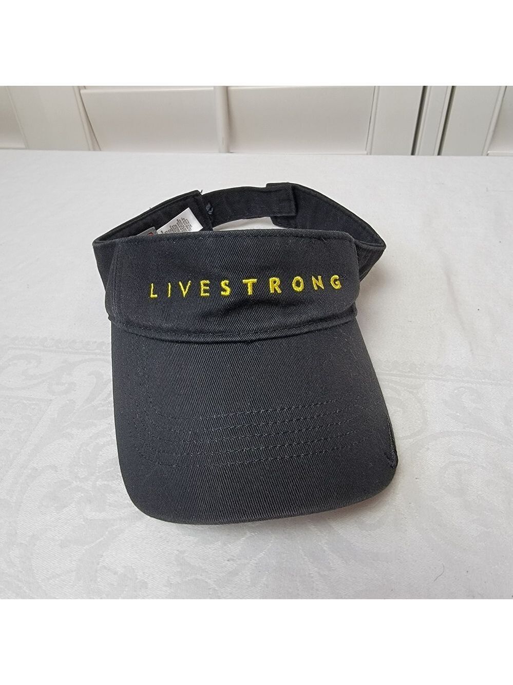 🖤 Nike LIVESTRONG Black Visor – Adjustable